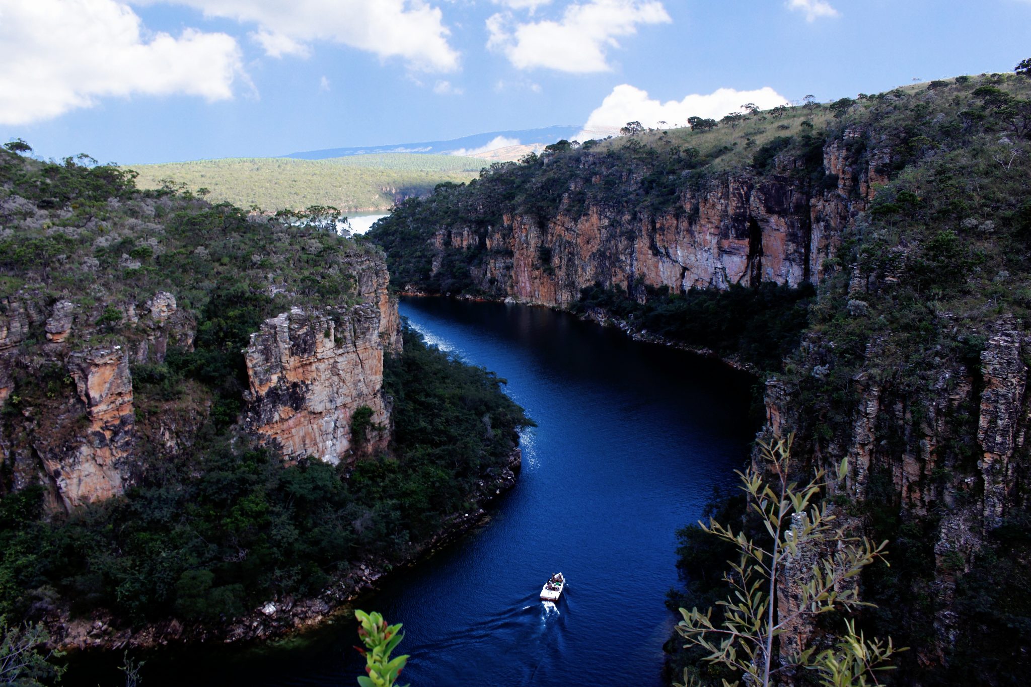 Capit Lio Cachoeiras C Nion Escarpas Do Lago Furnas Trilhas