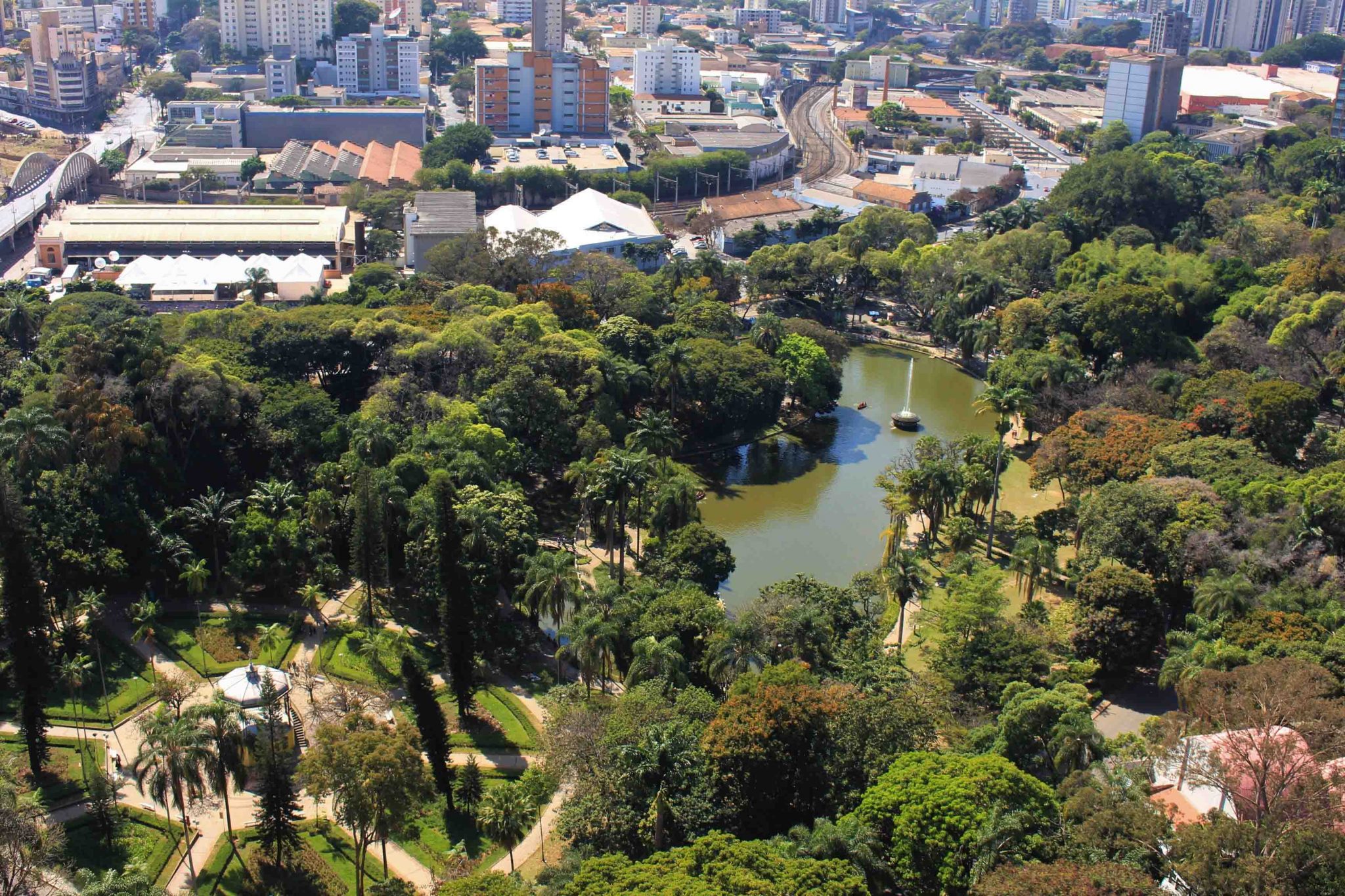 Parque Municipal Américo Gianeti, no centro de BH | Foto: Marden Couto/Turismo de Minas